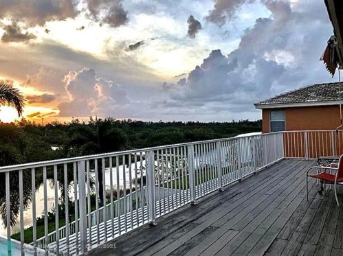 3030 165th Ave, Hollywood, FL 33027-5243