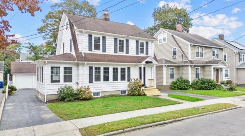 51 Arcadia Ave, Bridgeport, CT 06604-1502