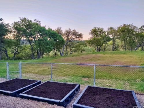 3243 Eagle Point Ln, Lake Nacimiento CA  93446-4130 exterior