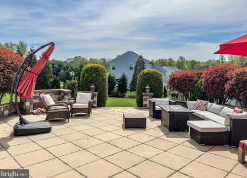 1 Cobalt Ct, Swedesboro NJ  08085-3644 exterior