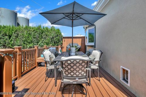 121 Avenue A, Bayonne NJ  07002-1255 exterior