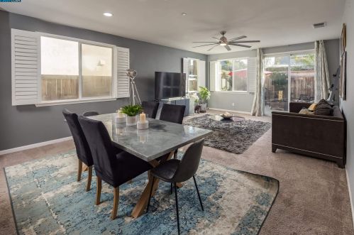 16785 Ore Claim Trl, Lathrop CA  95330-8842 exterior