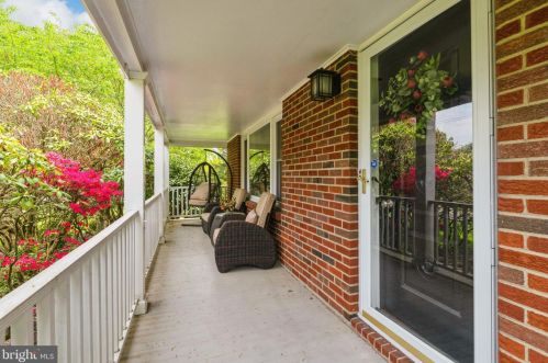 12 Shadybrook Ln, Princeton NJ  08540-4161 exterior