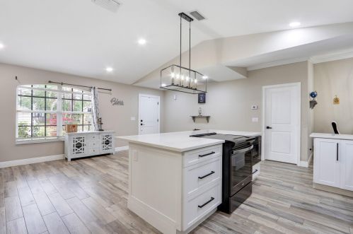 454 Saginaw Ave, Fort Pierce FL  34953-5990 exterior