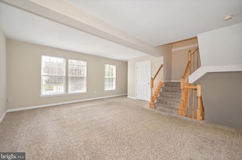 132 Cambridge Ct, West Deptford NJ  08096-6884 exterior