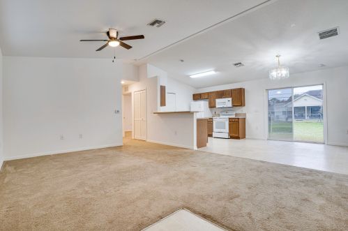 834 Nichols Ter, Fort Pierce, FL 34953-2609