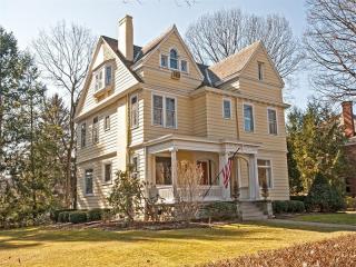 960 Beaver St, Sewickley, PA 15143-1748