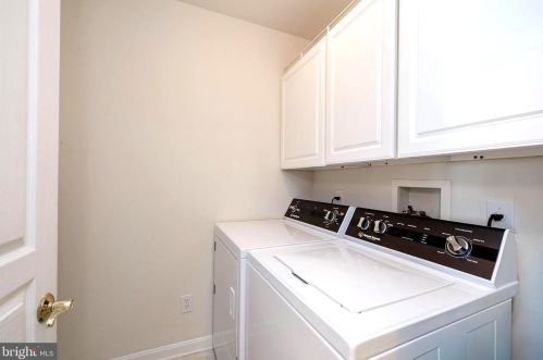 754 Twining Way, Collegeville PA  19426-4154 exterior