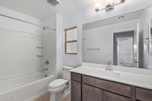 701 Del Rancho, Mesa AZ  85212-1890 exterior