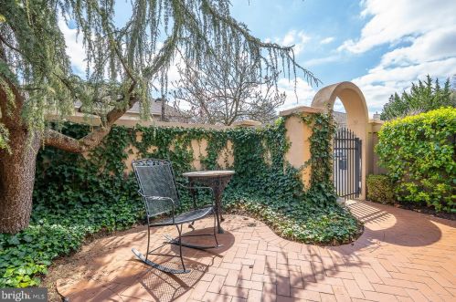 732 Lindy Ln, Cynwyd, PA 19004-1332