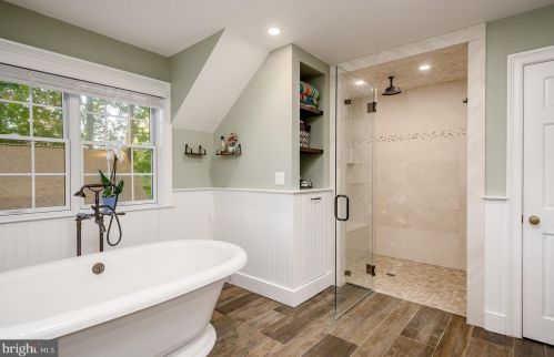 527 Tennis Ave, Prospectville PA 19002-6016 exterior