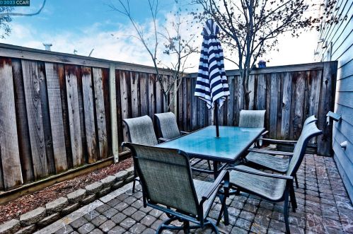 648 Grand Ter, Hayward CA  94541-6530 exterior