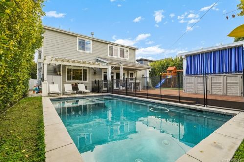 11623 Morrison St, North Hollywood, CA 91601-4346