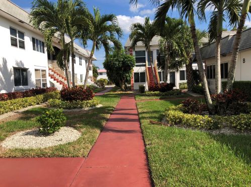 13 Plymouth A, West Palm Beach, FL 33417-6731