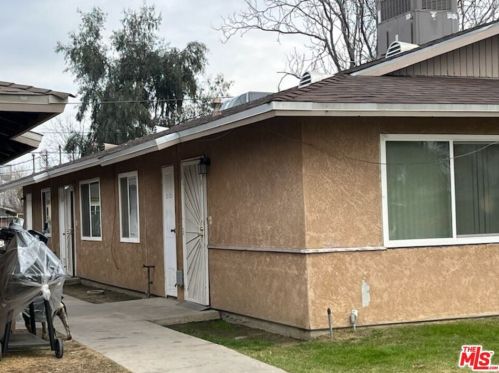 207 Tyree Toliver St, Bakersfield, CA 93307-1767