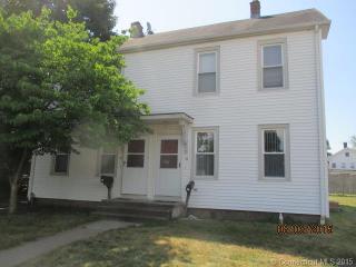 56 Wells St, Manchester, CT 06040-6125