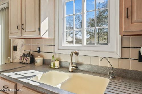 35 Bay Laurel Dr, Bricktown NJ  08723-6913 exterior