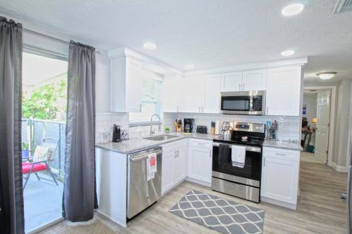 3530 Trask Dr, Tarpon Springs FL  34691-3363 exterior