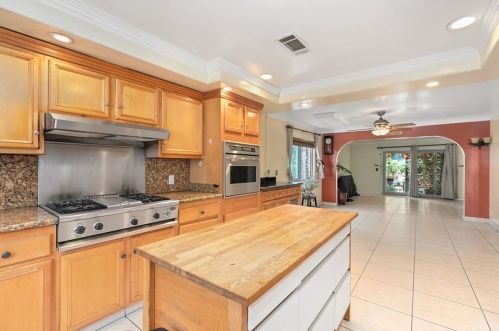 1643 Ironstone Ave, Montebello CA  90640-2125 exterior