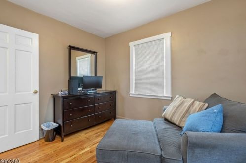 122 Hawthorne St, Roselle Park NJ  07204-1813 exterior