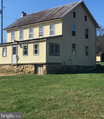 409 R And D Ln, Mc Connellsburg, PA 17233-8362