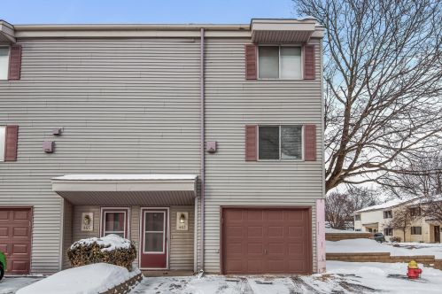463 Dorland Ct, Saint Paul, MN 55119-5503