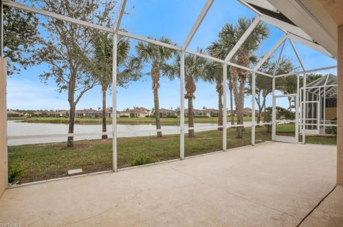 14362 Manchester Dr, Naples, FL 34114-8626