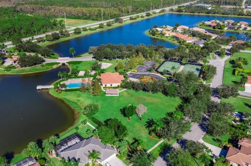 853 Grand Rpd Blvd, Naples FL 34120-4428 exterior