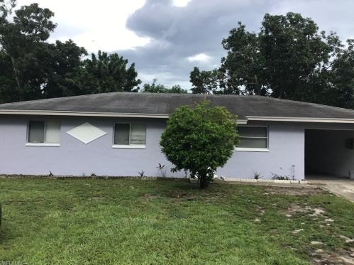 18 Abaco St, Lehigh Acres, FL 33936-7102