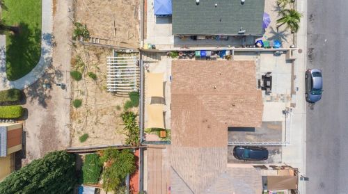 288 Lustrosos St, Oceanside CA  92057-5237 exterior