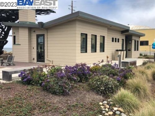 208 2nd Ave, Pacifica CA  94044-2202 exterior