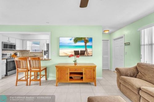 7850 10th St, Hollywood, FL 33024-5123