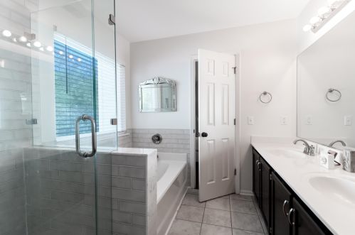 1291 Center Lake Dr, Mount Pleasant SC  29464-7419 exterior