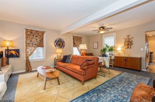 55 Kiel Ave, Kinnelon NJ  07405-1304 exterior