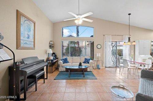 16030 18th Ave, Phoenix AZ  85045-1752 exterior