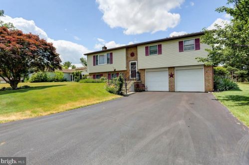 10979 Morgan Dr, Lees Cross Roads, PA 17257-8920