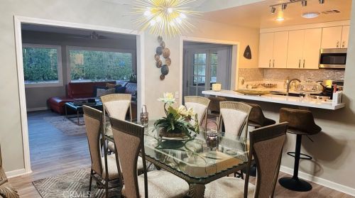 1050 Louise Dr, Palm Springs CA  92262-3241 exterior