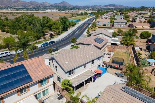 19515 Palomar St, Lake Elsinore CA  92530-6393 exterior