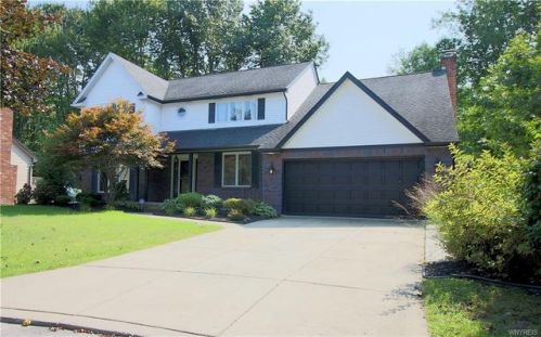 55 Hoviland Ct, Amherst, NY 14068-1176