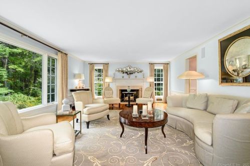 270 Frogtown Rd, New Canaan CT  06840-4408 exterior