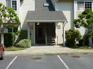 4242 Wintergreen Cir, Bellingham, WA 98226-7676