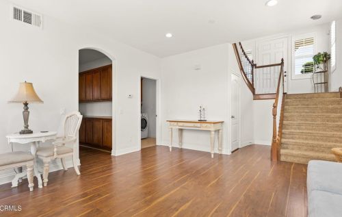871 Coronado Cir, Santa Paula CA  93060-1666 exterior