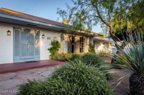 420 Treat Ave, Tucson, AZ 85716-4753