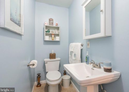 256 Lexington Rd, Collegeville PA  19473-1204 exterior