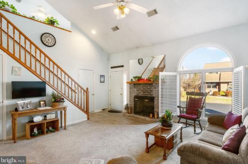 434 Deerfield Dr, Hanover PA  17331-5203 exterior