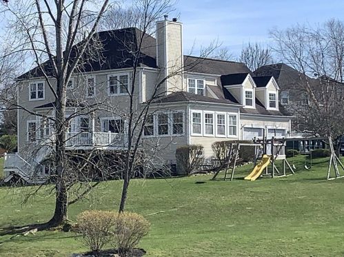 3 Thomas Rd, Poughquag, NY 12570-5232