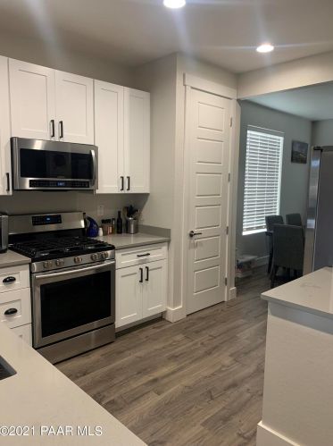 1697 Stratford Pl, Chino Valley, AZ 86323-5869