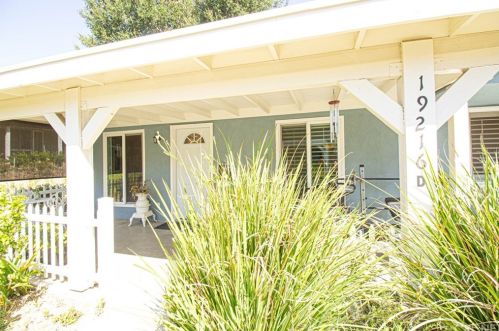 19216 Avenue Of The Oaks, Santa Clarita, CA 91321-1405