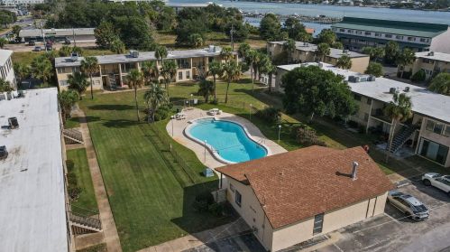 300 Miracle Strip Pkwy, Fort Walton Beach, FL 32548-5201