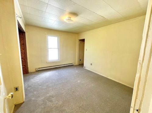 1249 Leishman Ave, New Kensington PA  15068-5650 exterior